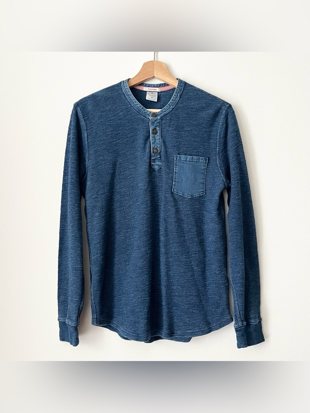 Lucky Brand True Indigo Men's Thermal Henley Size M Blue Chambray Trim Cotton